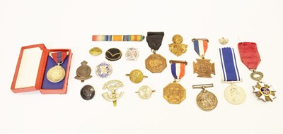 Lot 456 - Mixed quantity of medals and medallions