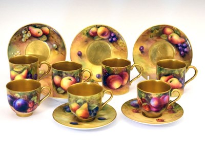 Lot 341 - Group of George V Royal Worcester porcelain coffee wares