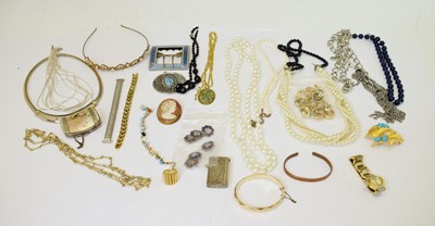 Lot 147 - Collection of costume jewellery