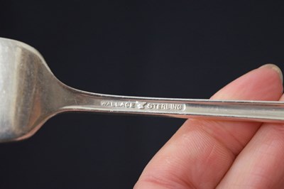Lot 212 - Canteen of Wallace Sterling flatware
