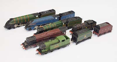 Lot 372 - Hornby/Hornby Dublo - Group of six 00 gauge railway trainset locomotives