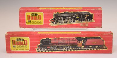 Lot 374 - Hornby Dublo - Two boxed 00 gauge railway trainset locomotives and tenders