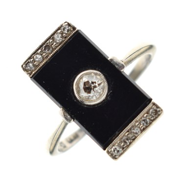 Lot 16 - Art Deco onyx and diamond 9ct ring