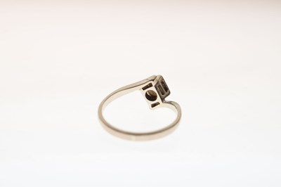 Lot 8 - Diamond solitaire crossover ring, 0.33ct approx.