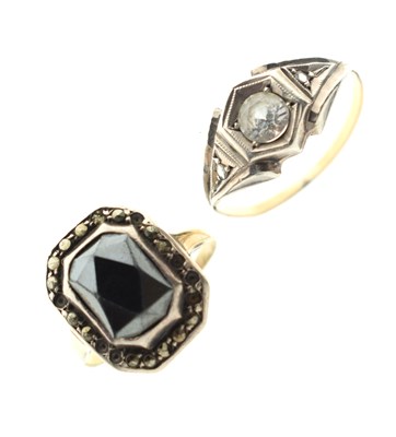Lot 58 - Art Deco-style marcasite and hematite cluster ring