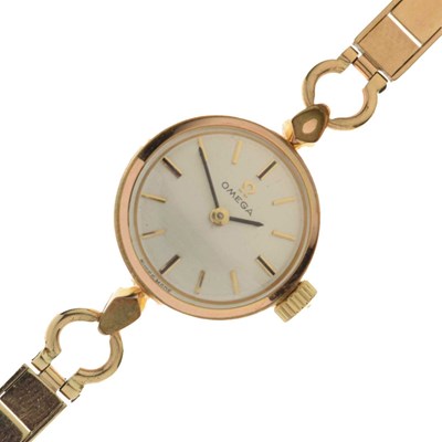 Lot 165 - Omega - Lady's 9ct gold bracelet watch