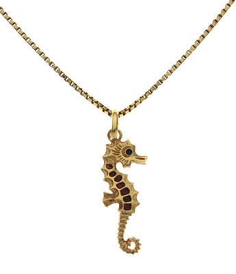 Lot 100 - Enamelled 18ct yellow gold seahorse pendant necklace