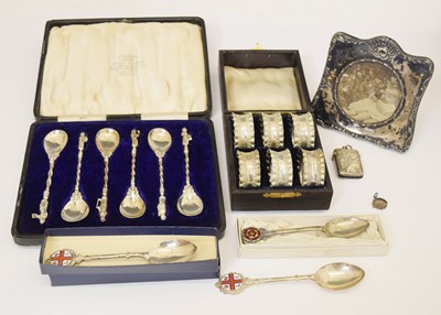 Lot 207 - Quantity of silver, to include a set of six Swedish silver Apostle spoons, napkin rings, etc