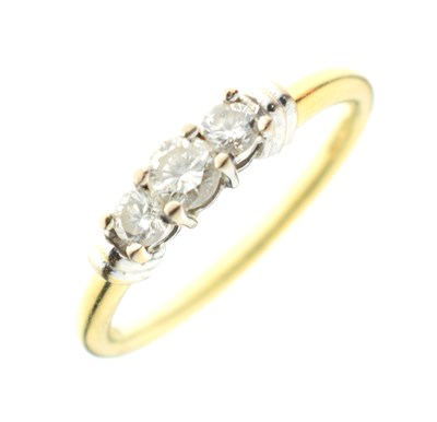 Lot 14 - Diamond three-stone 18ct gold ring