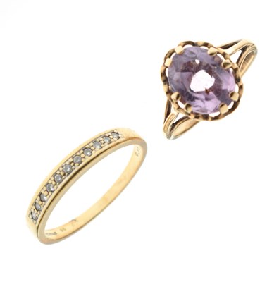 Lot 74 - 9ct gold amethyst dress ring