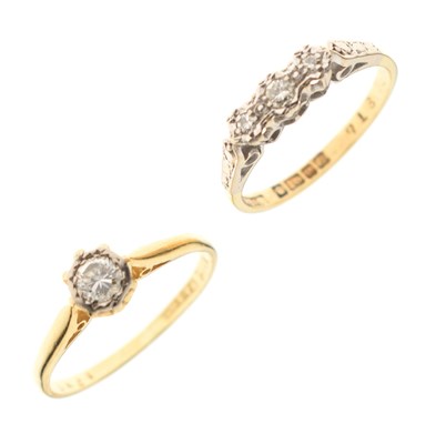 Lot 55 - 18ct gold illusion set diamond single stone ring