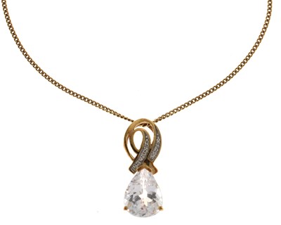 Lot 148 - Quartz and diamond 9ct gold pendant