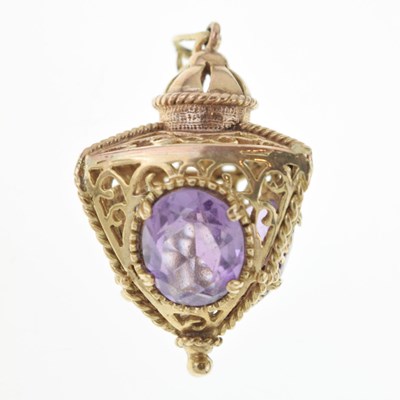 Lot 141 - 9ct gold three-sided lantern fob or pendant set three amethysts