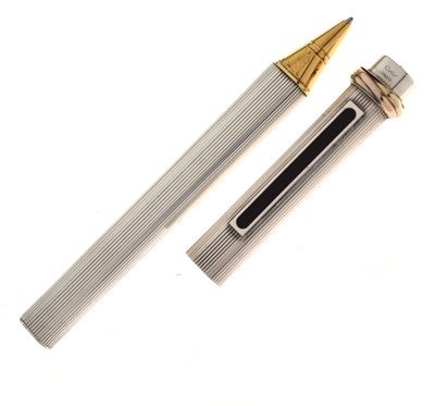 Lot 165 - Cartier Vendome oval silver plated ballpoint pen