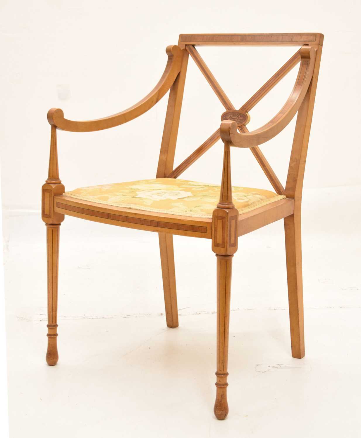 Lot 718 - Edwardian crossbanded satinwood