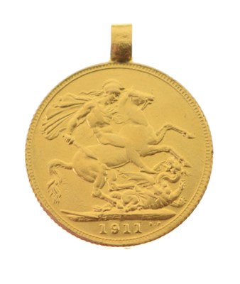 Lot 315 - George V gold sovereign, 1911