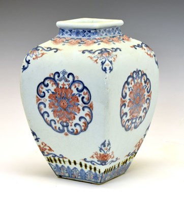 Lot 271 - Chinese porcelain Ming-style vase