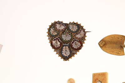 Lot 119 - South African gold mining brooch, stamped '9ct'