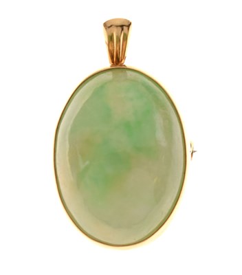 Lot 137 - Jade pendant brooch, stamped '9ct'