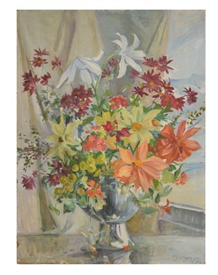 Lot 626 - Marjorie Mostyn (1893-1979) - Oil on board - Still life of flowers