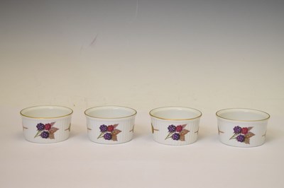 Lot 557 - Worcester 'Evesham' part eight person dinner service