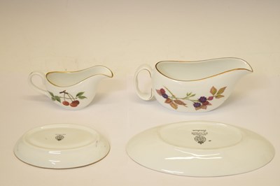 Lot 557 - Worcester 'Evesham' part eight person dinner service