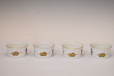 Lot 557 - Worcester 'Evesham' part eight person dinner service