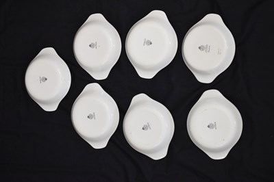 Lot 557 - Worcester 'Evesham' part eight person dinner service