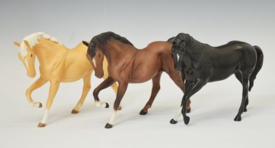 Lot 534 - Three Beswick horses