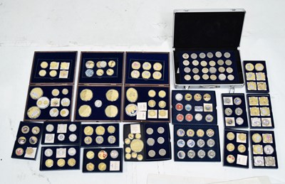 Lot 348 - Large collection of Westminster Mint and other commemorative coins and medallions