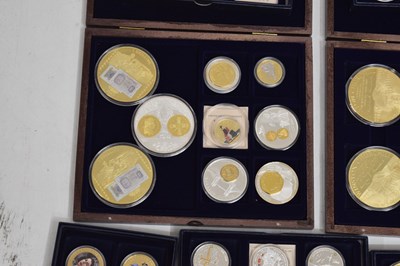 Lot 348 - Large collection of Westminster Mint and other commemorative coins and medallions