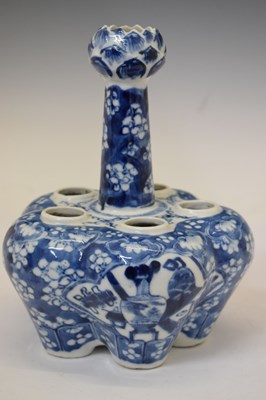 Lot 327 - Chinese Qing Dynasty blue and white porcelain tulip vase