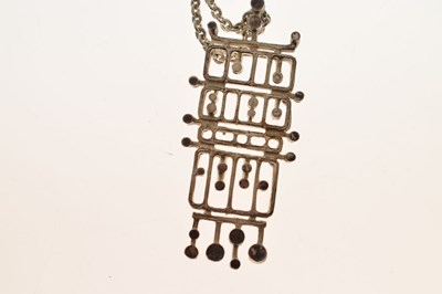 Lot 75 - Attrib. Jorma Laine for Kultateollisuus Ky, Finland - Modernist silver pendant