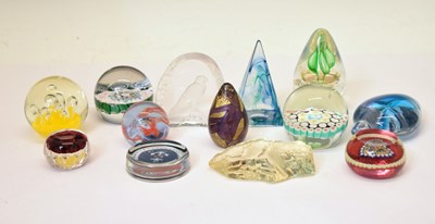 Lot 517 - Group of thirteen modern glass paperweights