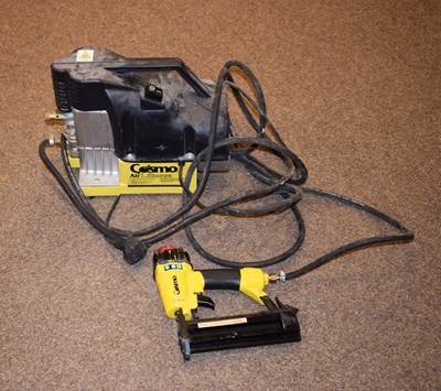 Lot 756 - Cosmo Air 1.5 Horse compressor and Cosmo CPW 104 nail gun