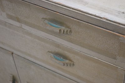 Lot 509 - Rowley Gallery silvered chest