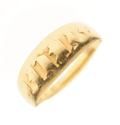 Lot 50 - Victorian 18ct gold band