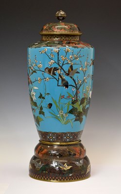 Lot 359 - Large Japanese Meiji period cloisonné vase, cover and stand