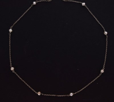 Lot 97 - Seed pearl and white metal fine link necklace