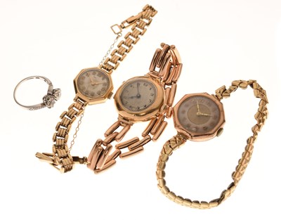 Lot 195 - 1970s lady's 9ct gold cocktail watch