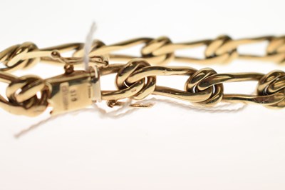 Lot 119 - Chiampesan Italian 9ct gold curb link bracelet