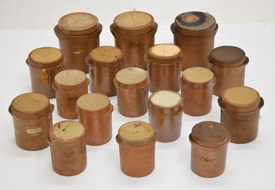 Lot 789 - Collection of terracotta jars, etc