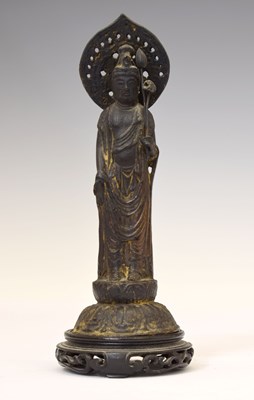 Lot 622 - Japanese Edo period bronze figure of Guanyin (Kannon)