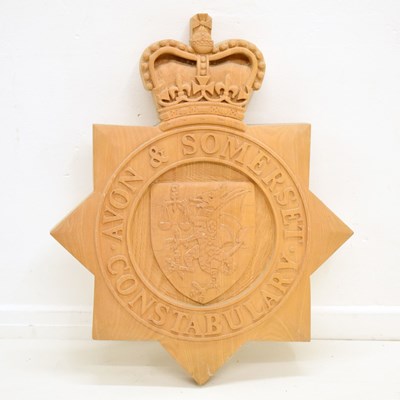 Lot 418 - Large carved oak 'Avon & Somerset Police' crest