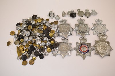 Lot 364 - Large collection of police uniform buttons and cap/helmet badges