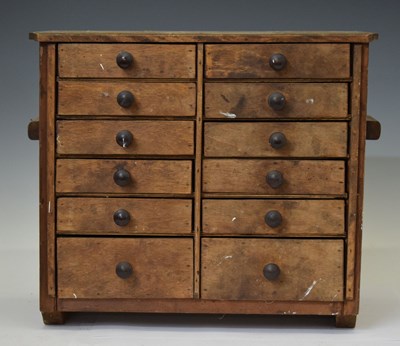 Lot 364 - Vintage twelve-drawer tool chest