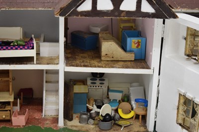 Lot 477 - Circa 1930s 'Mock Tudor' dolls house