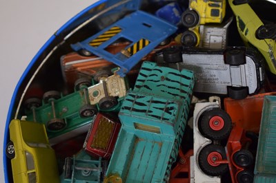 Lot 445 - Assorted group of diecast model vehicles and toy soldiers
