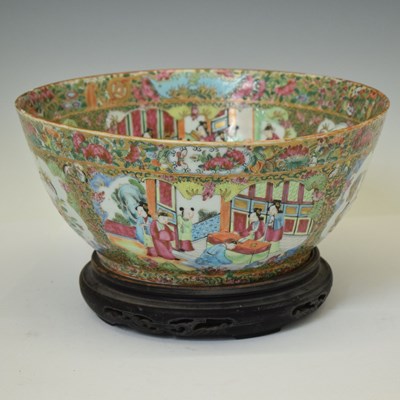 Lot 578 - Late 19th century Chinese Canton Famille Rose bowl