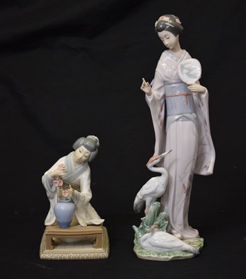 Lot 547 - Lladro - Two porcelain figures